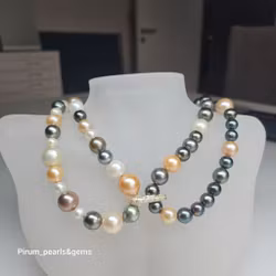 Pärlhalsband med stora magnifika söt och saltvatten-pärlor 9-13 mm