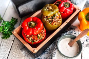 Fylld paprika i en Brick från Römertopf