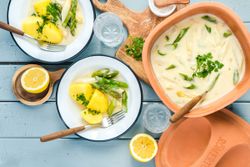 Sparrisragout i en lergryta från Römertopf