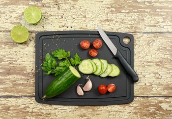 Jade Skärbräda Gourmet Professional med ränna. Finns i flera storlekar