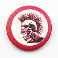 Pin Red punkskull