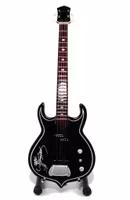 Gene Simmons Black bass replica.