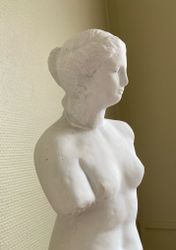 Staty Kvinna