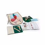Lilla kirurgen - PlanToys - Bucklig Förpackning
