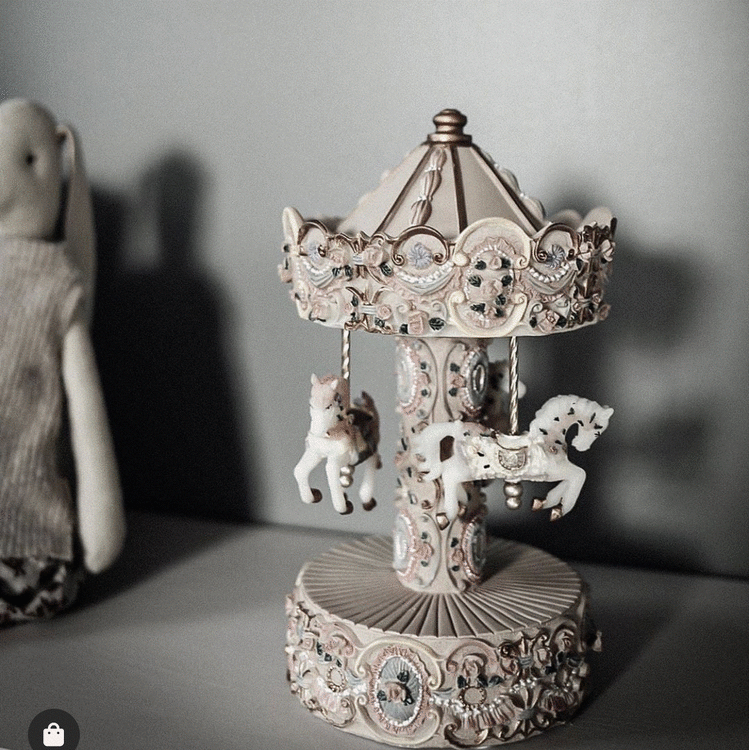 Karusell pastell mellan