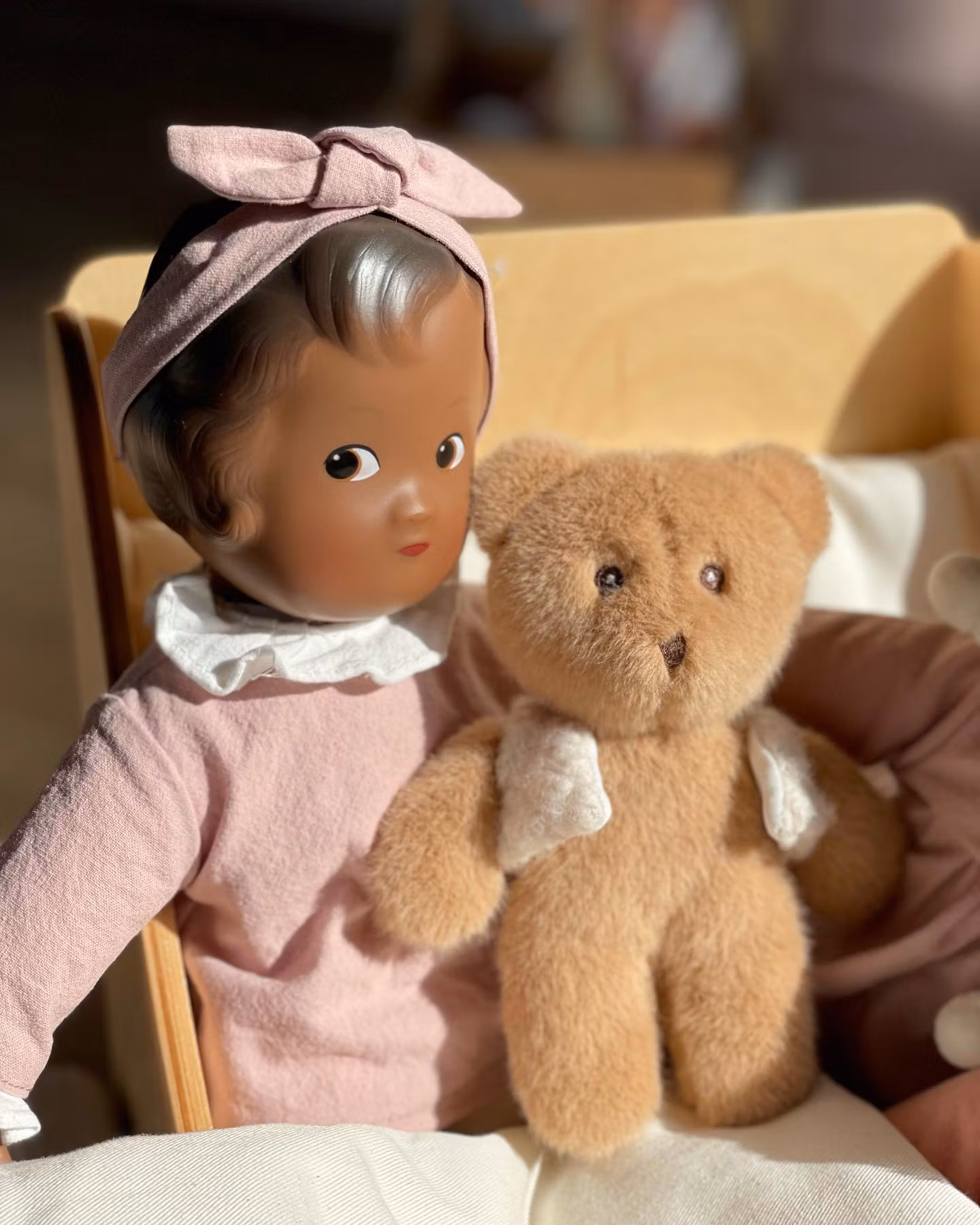 Remi mjuk nalle med väst stor