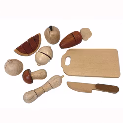 Väska med frukt och grönt i trä