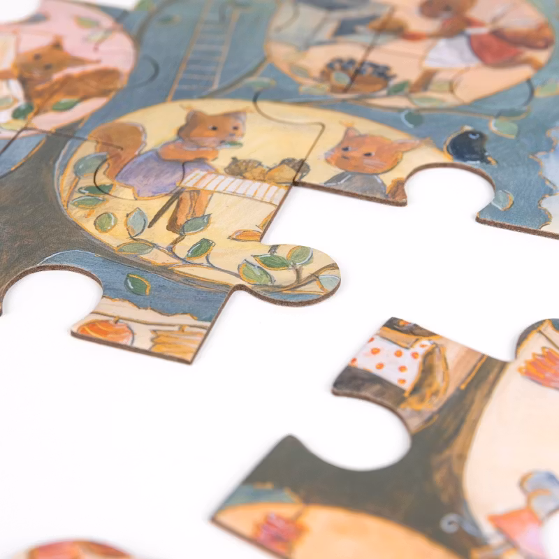 Pussel ekorrar i trädet