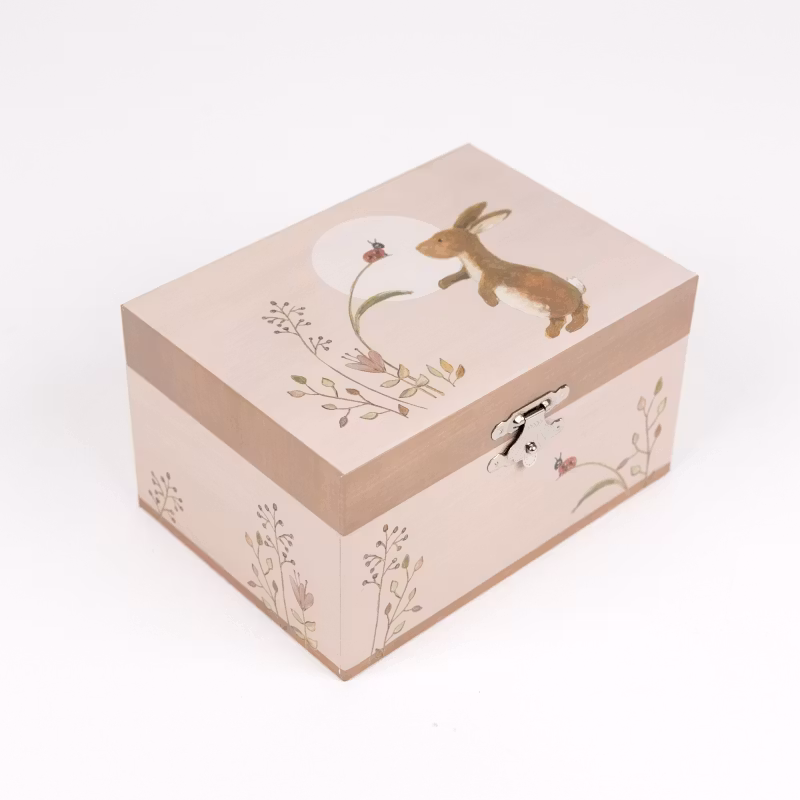 Smyckeskrin kanin och nyckelpiga