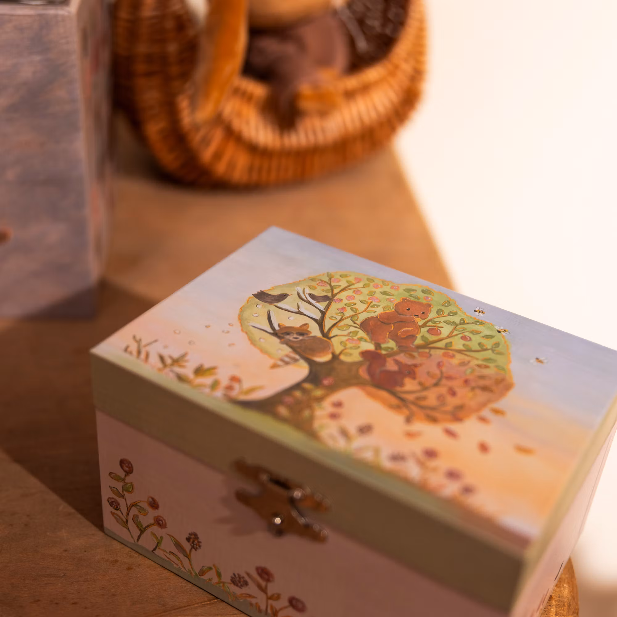 Smyckeskrin fyra årstider