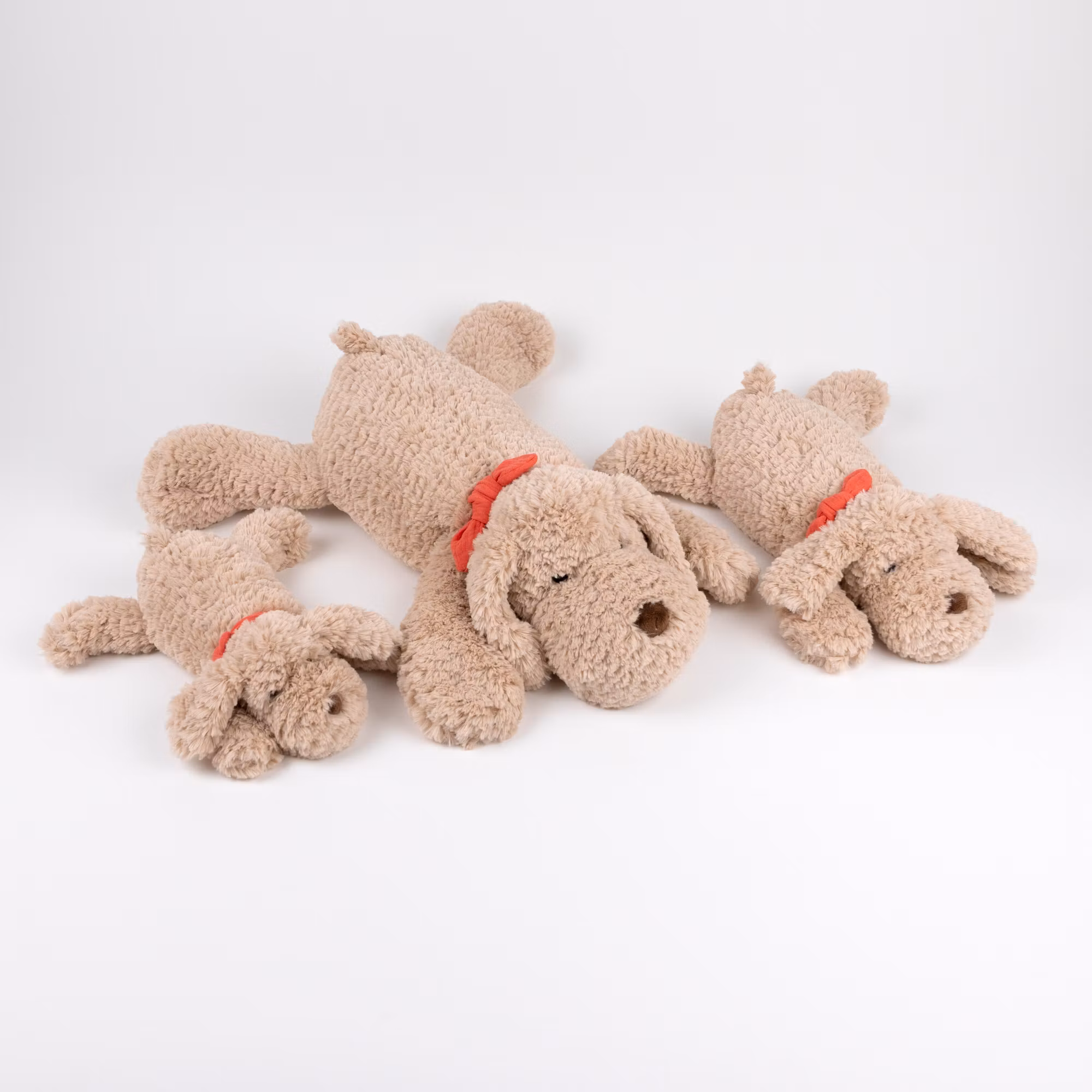 Liggande hund Gabi – liten