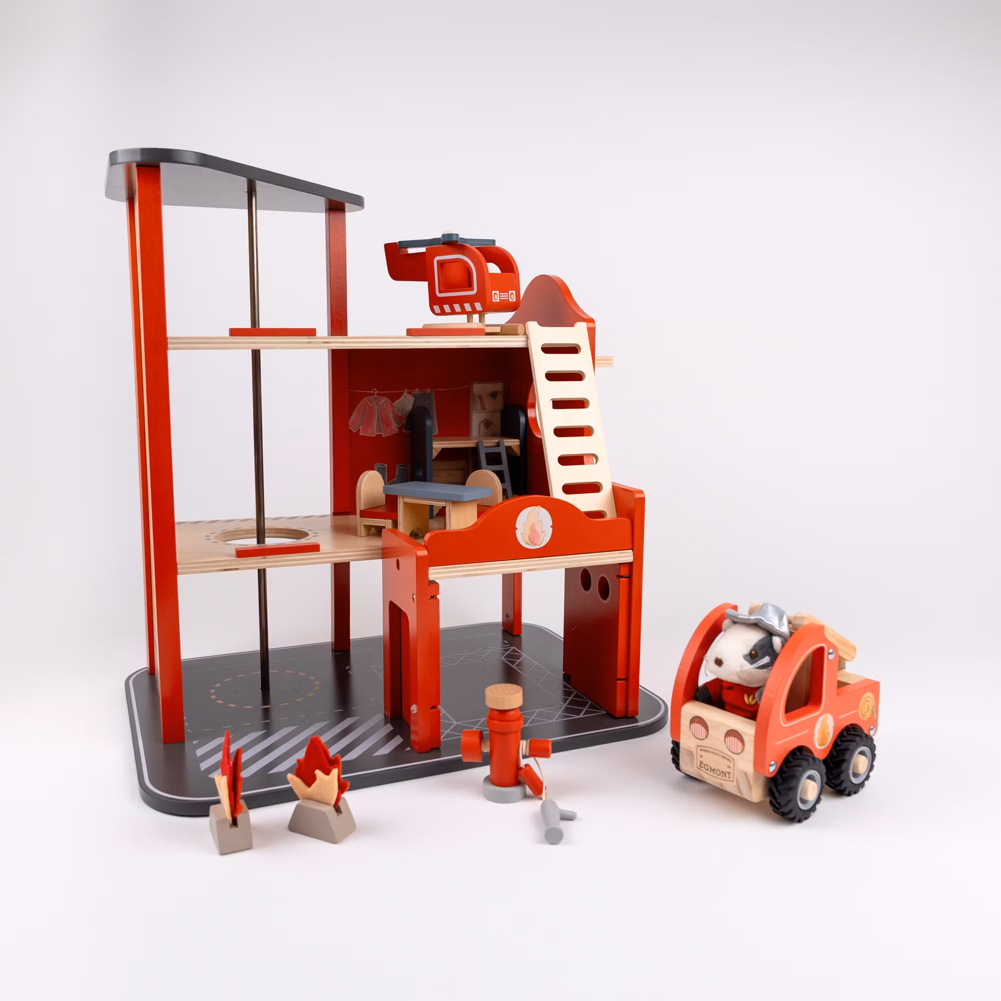 Brandstation set med tillbehör  - "mini friends"