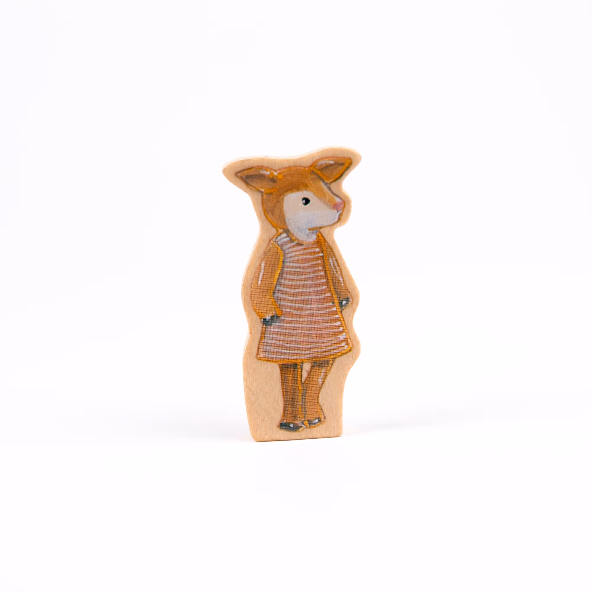 Sagoteater med träfigurer