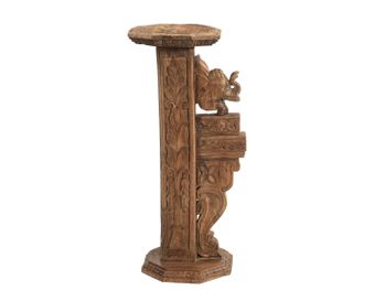 Större piedestal i återvunnen teak