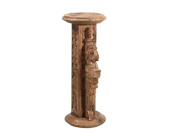 Högre piedestal i återvunnen teak