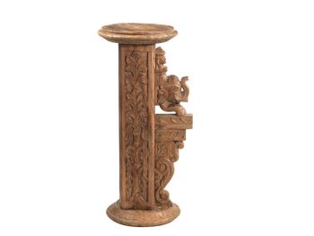 Högre piedestal i återvunnen teak
