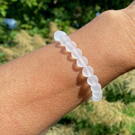 Bergkristall "Frostad" 8mm pärlor Armband
