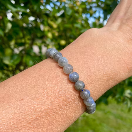 Labradorit 8mm pärlor Armband