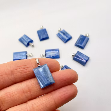 Kyanit Hängsmycke (925 Silver)