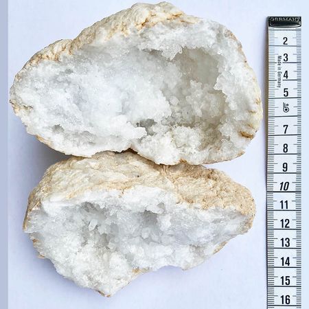 Bergkristall Geod L 10-15cm