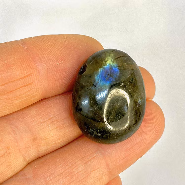 Labradorit Hängsmycke (Rundad) UTFÖRSÄLJNING