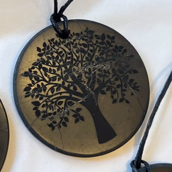 (FYND) Shungit Amulett Tree of Life 5cm