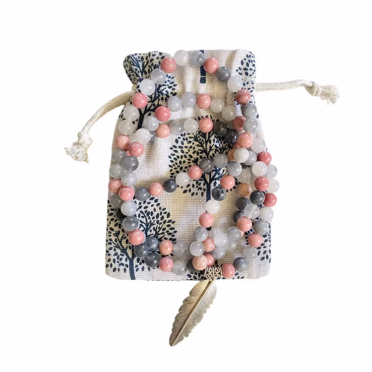 Rodonit, Kvarts grå (Fjäder) Mala 108 pärlor