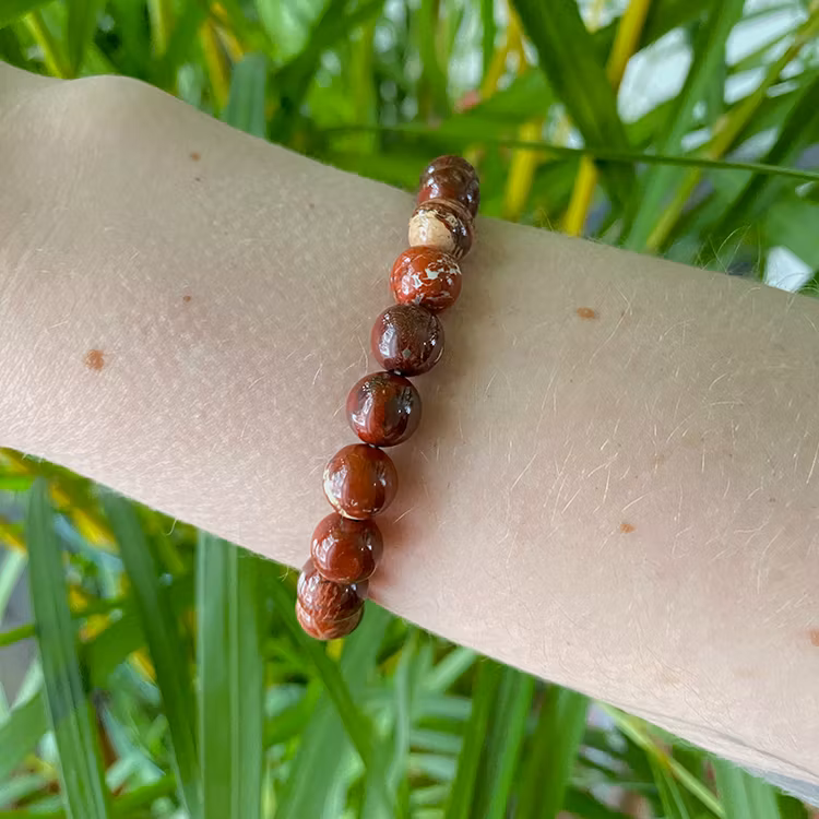 Serpentin Röd 8mm pärlor Armband