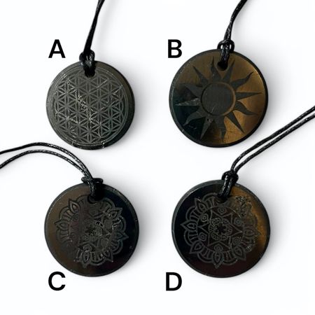 (FYND) Shungit Amulett 3cm Flower of Life/ Sol/ Mandala