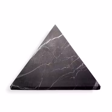 Shungit Pyramid XXXL Opolerad 15cm