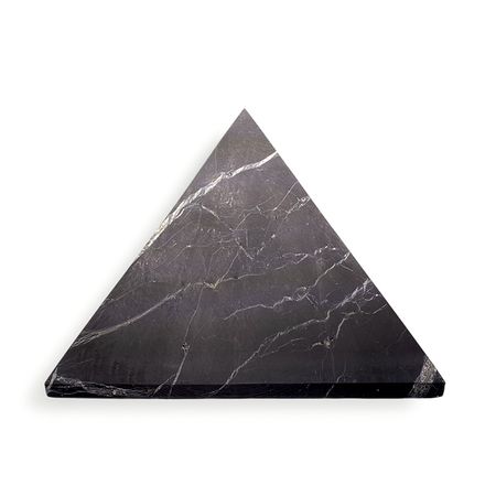 Shungit Pyramid XXXL Opolerad 15cm