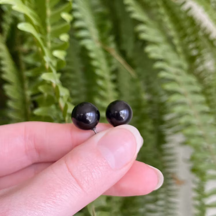 Obsidian Svart Örhängen 10mm pärla