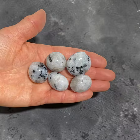 Månsten Regnbågs A Trumlade stenar 100gr