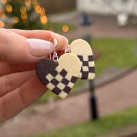 Schackhjärtan örhängen