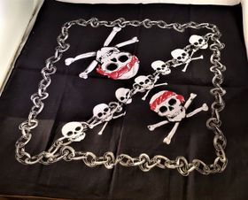 Scarf, motiv med 2 stora dödskallar