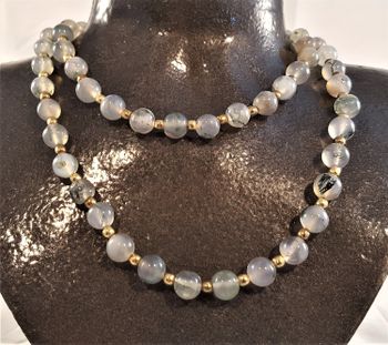Halsband mossfärgad agat och grön agat