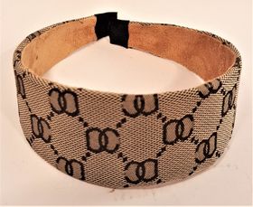 Diadem i beige med mönster