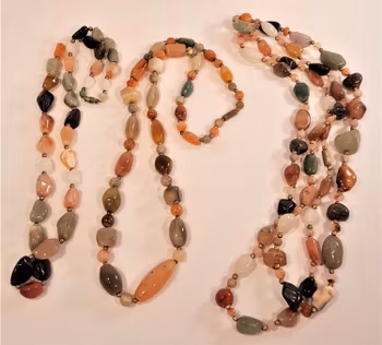 Halsband med mix av halvädelsten i olika längder, 3 olika att välja på, x1