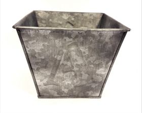 Fyrkantig kruka/bunke i metall, chabby chique