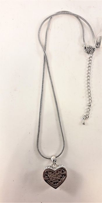Halskedja med hjärta och strass, silverfärg