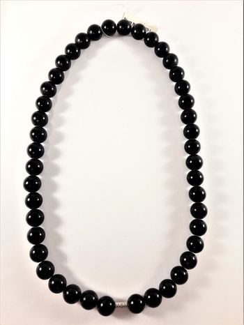 Halsband med kulor i svart
