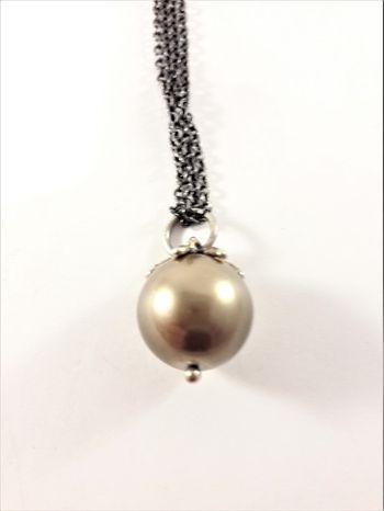 Sött Halsband med Stor Kula Ljusbrun