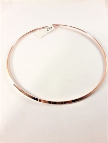 Stelt halsband i roséguld