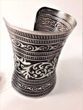 Stelt Brett Armband med Mönster Silverfärg