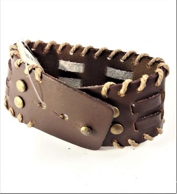 Brett Läderarmband med Infogade Sömmar Brun