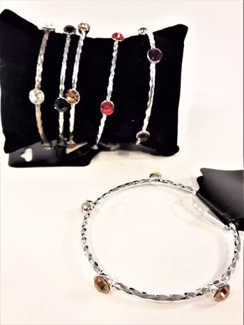 Stelt Metall Armband med Gula Stenar