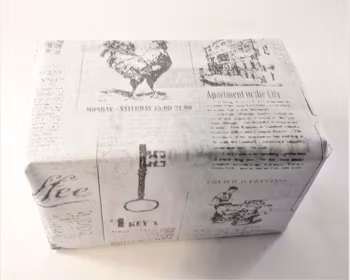 Handgjort snidat träskrin med armband, örhängen, halsband (blå toner)