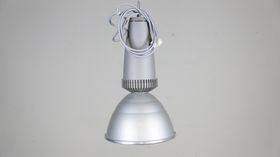 Pendellampa Fagerhult, med ny glödlampa ca 4200K, 220 volt