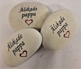 Sten med text Älskade pappa