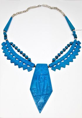 Kort halsband av ben, blått